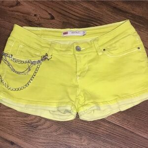 Bright neon Yellow size 5 Women's Levi’s Denim Shorts